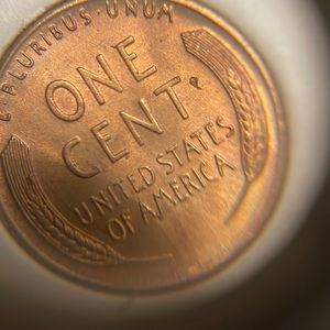 Vintage Lincoln Memorial Coins (Variety of Years/Mint Marks) Uncirculated Coins